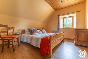 3 bedrooms, free WiFi - Chez Boivin - Larodde (LARODDE)