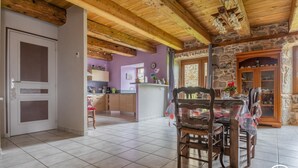Dining - Chez Boivin - Larodde (LARODDE)