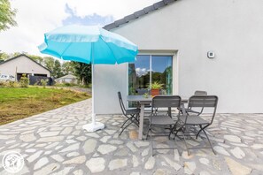 Outdoor dining - Les Croix Petites - Saint Pierre Roche (SAINT PIERRE ROCHE)