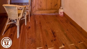 Interior - 63g63570 - Aveze - Gîte (AVEZE)