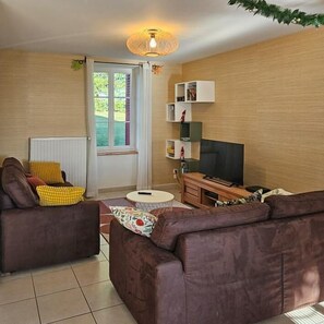 TV - La Maçonnerie - Tauves (TAUVES)