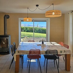 Dining - La Maçonnerie - Tauves (TAUVES)