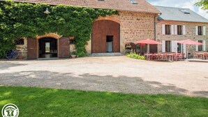 Exterior - Les Grands Meuniers - Saint-julien-la-geneste (SAINT-JULIEN-LA-GENESTE)