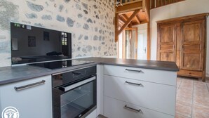 Coffee/tea maker, fridge, microwave, oven - 63g6394 - Parent - Gîte (PARENT)