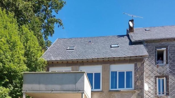 Exterior - Jaune - Espinchal - Gîte (ESPINCHAL)