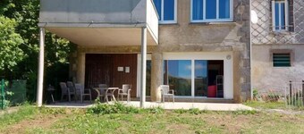 Jaune - Espinchal - Gîte