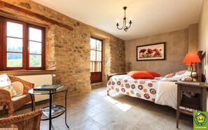 2 bedrooms, free WiFi