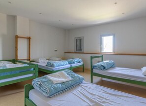 8 bedrooms, free WiFi