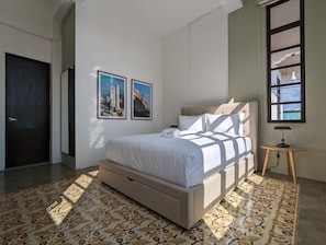 1 chambre, bureau, fer et planche à repasser, Wi-Fi