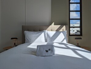 1 chambre, bureau, fer et planche à repasser, Wi-Fi