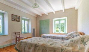 2 bedrooms