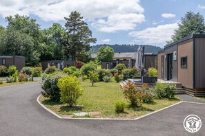 Property grounds - Les Gîtes du Lac Chambon - 4 (CHAMBON SUR LAC)