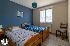 2 bedrooms