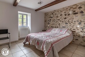 5 bedrooms, free WiFi