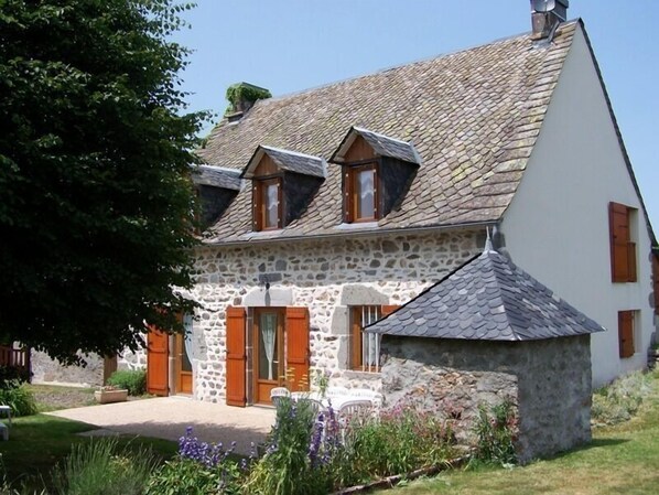 Exterior - Maison au Cœur de la Campagne (TAUVES)