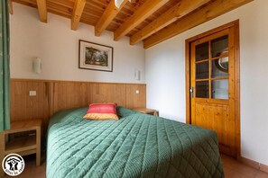 4 camere
