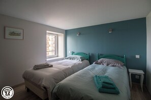 3 室のベッドルーム、WiFi (無料)