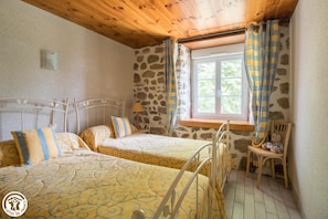 3 habitaciones y wifi gratis 
