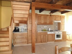 Fridge, microwave, oven, dishwasher - La Jassat - Verneugheol (VERNEUGHEOL)