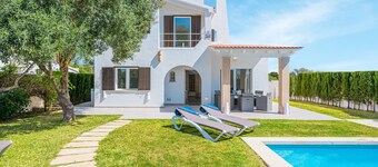 Villa 'Es Raco Sa Rapita' con vista mare, piscina privata e Wi-Fi