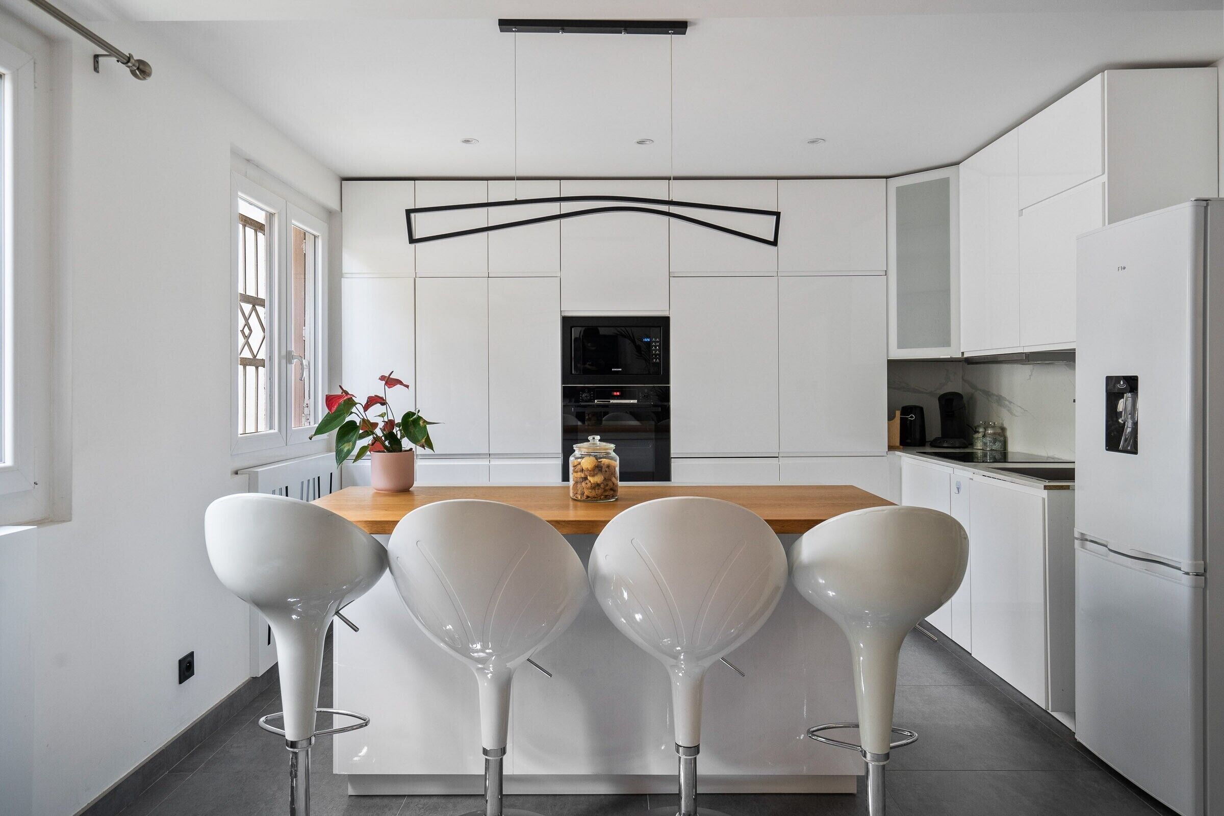 雪櫃、微波爐、爐具、洗碗機