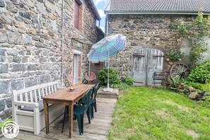 Outdoor dining - Les Canaillous - Charbonnieres-les-varennes (CHARBONNIERES-LES-VARENNES)