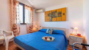 2 Schlafzimmer, Bügeleisen/Bügelbrett, Bettwäsche