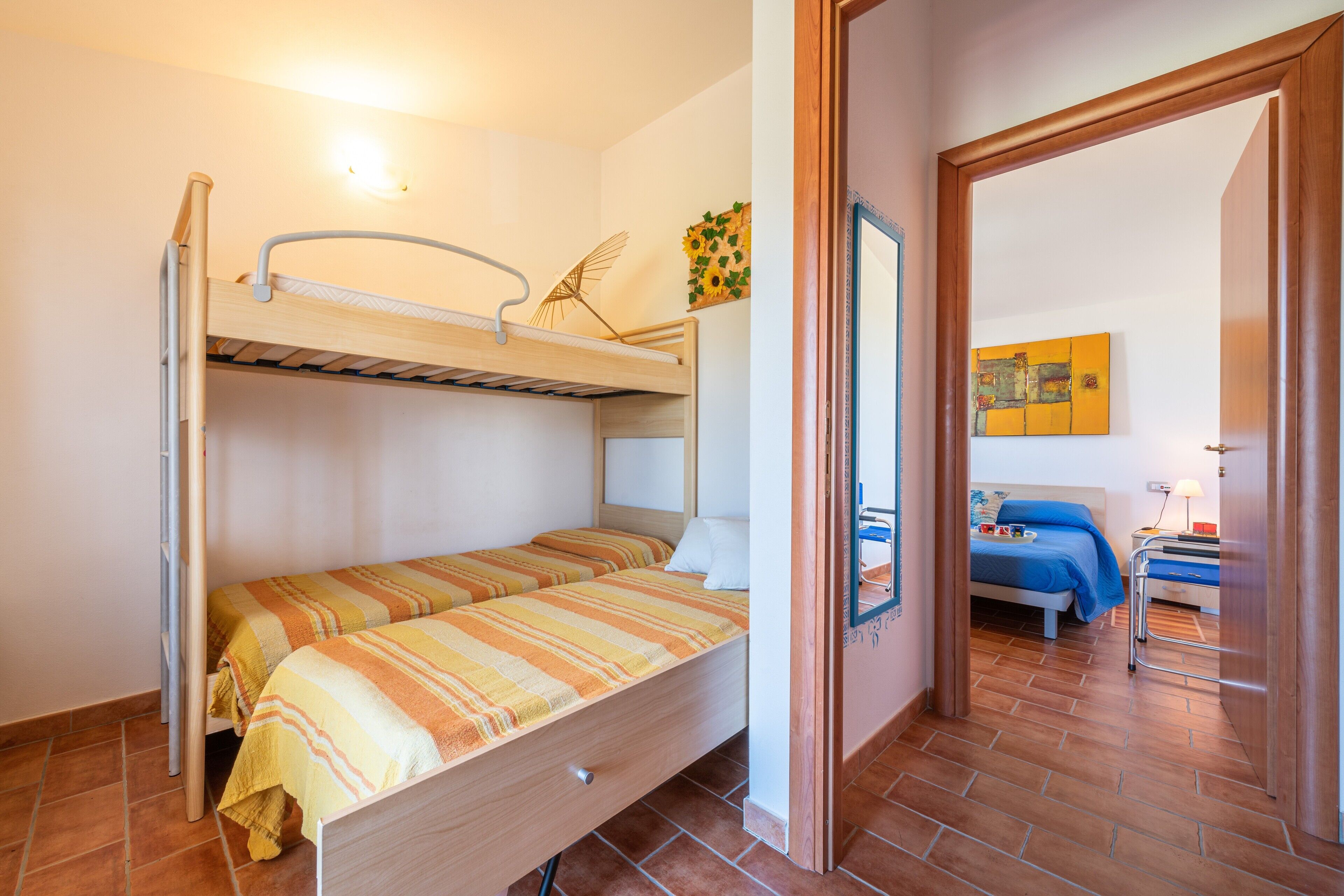 2 bedrooms, iron/ironing board, bed sheets