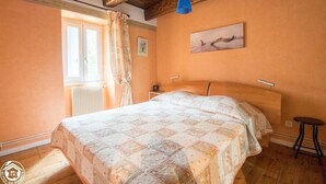 2 bedrooms, WiFi (free)