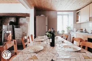 Frigorifero, microonde, forno, lavastoviglie