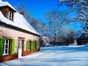 Exterior - Le Gîte de la Chaleille (TAUVES)