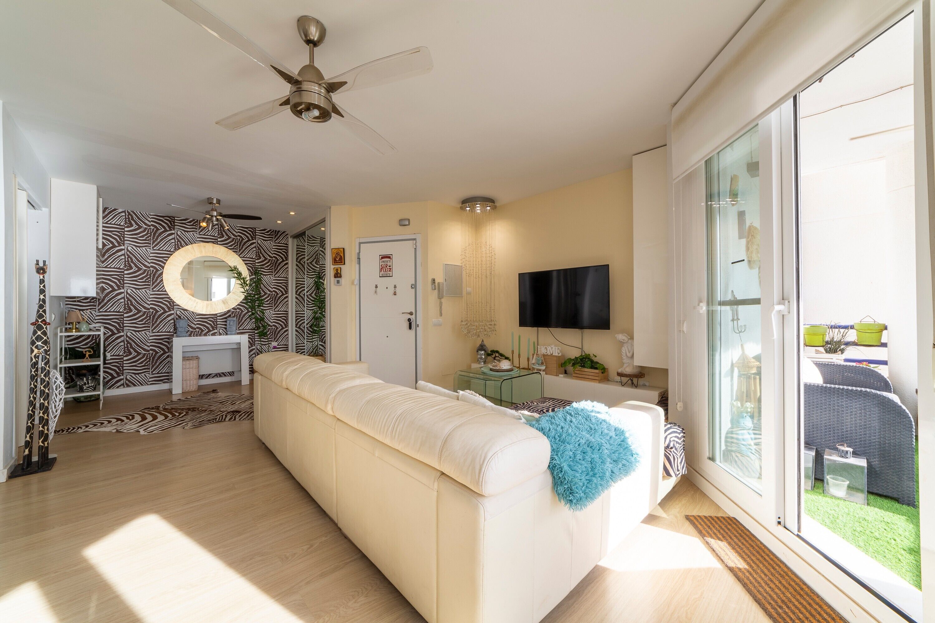 Apartamento "Ocean Views, Paseo Marítimo" Con Terraza Y Wi-fi - Almería