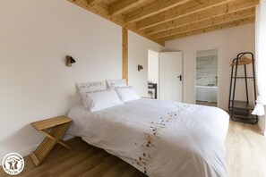 6 bedrooms, free WiFi