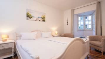 Comfort Double Room | Free WiFi, bed sheets
