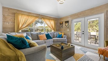 智能電視、書籍