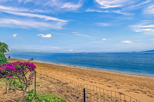 Beautiful ground floor unit right on the beach!