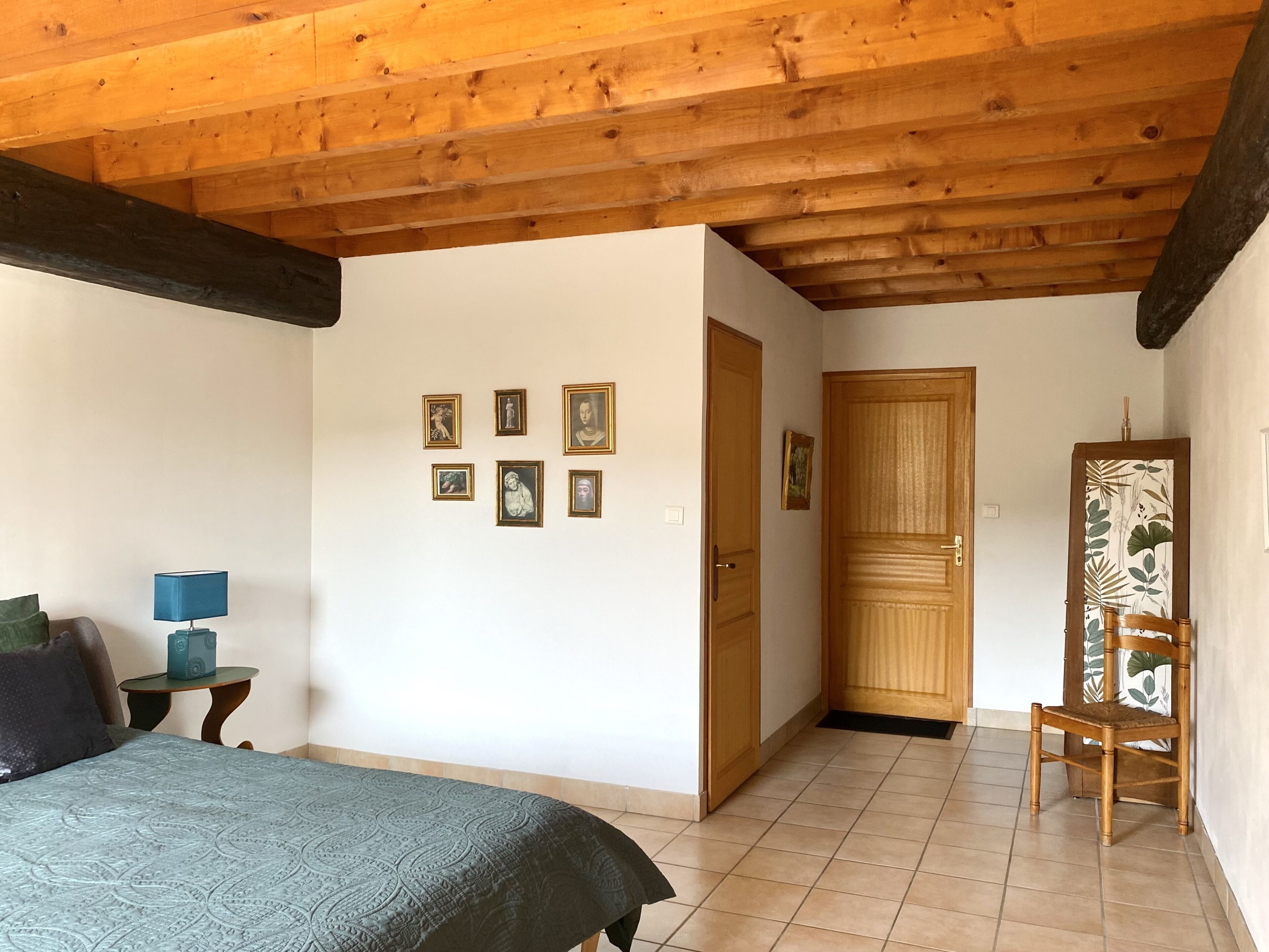 Classic Single Room | Premium bedding, memory-foam beds, free WiFi, bed sheets