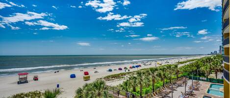 Am Strand, Liegestühle