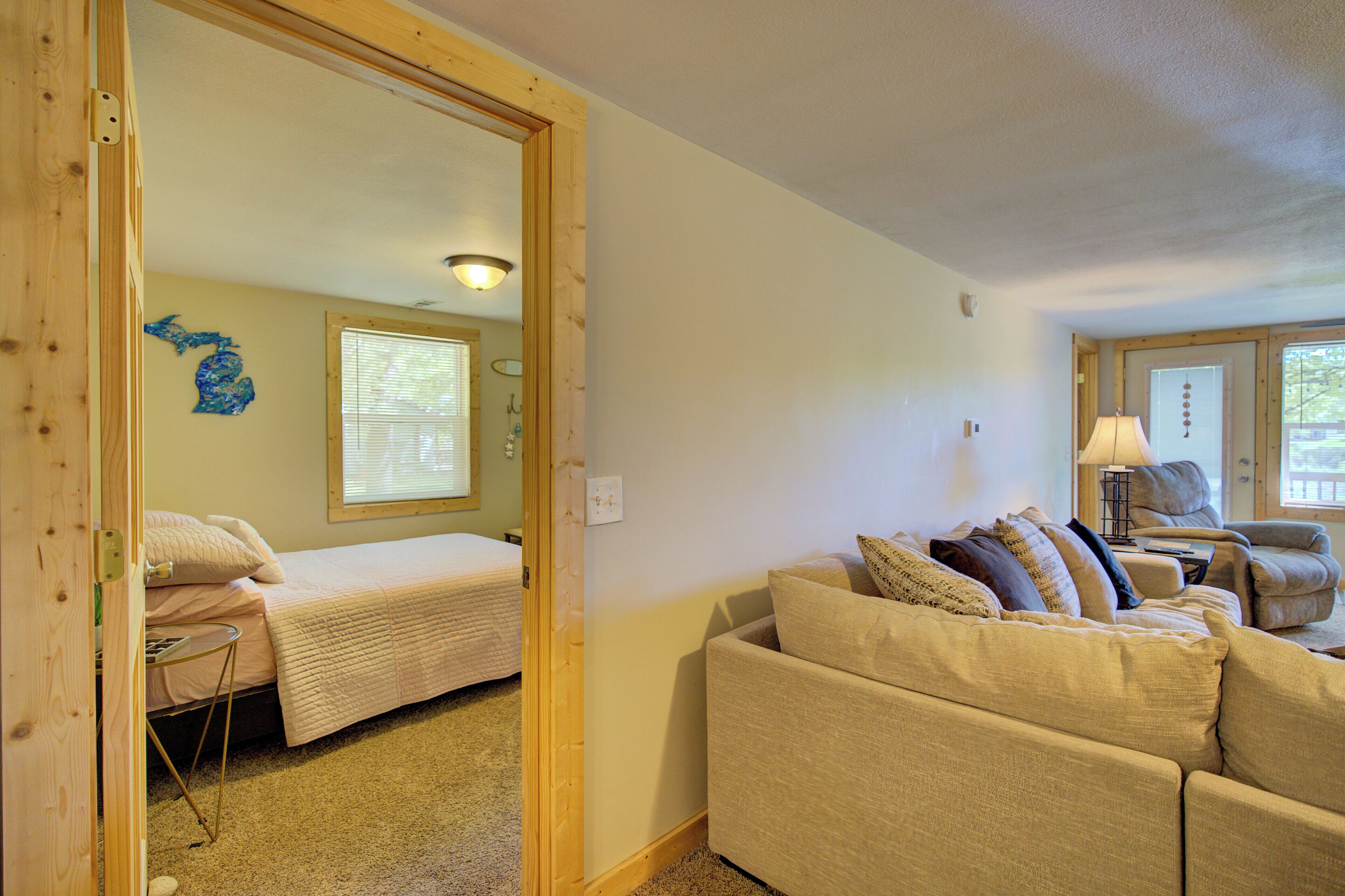 3 bedrooms, free WiFi, bed sheets