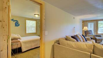 3 bedrooms, free WiFi, bed sheets