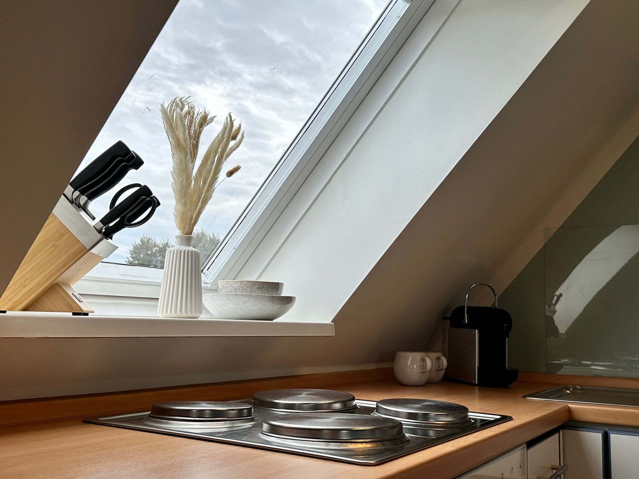 ثلاجة، ميكروويف، فرن، موقد طهي مسطح