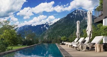 Apartment & Infinity Pool