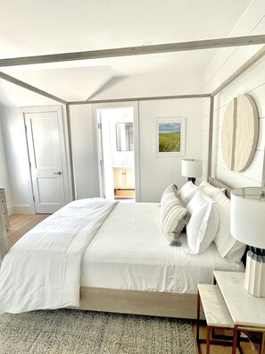 7 室のベッドルーム、セーフティボックス (室内)、アイロン / アイロン台、旅行用ベビーベッド