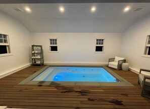 Inomhuspool och uppvärmd pool