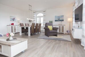 Fernseher, Stereoanlage