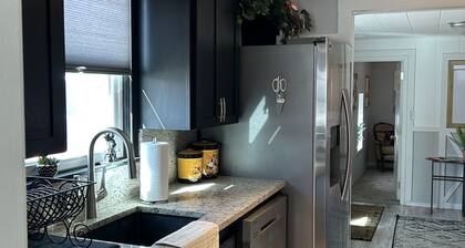 Centrally Located Family and Pet-Friendly Brookside/Gathering Place Home