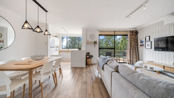 Smart TV - Avalanche 3- 3BR Apartment l Central Location l Balcony l WiFi (Jindabyne)