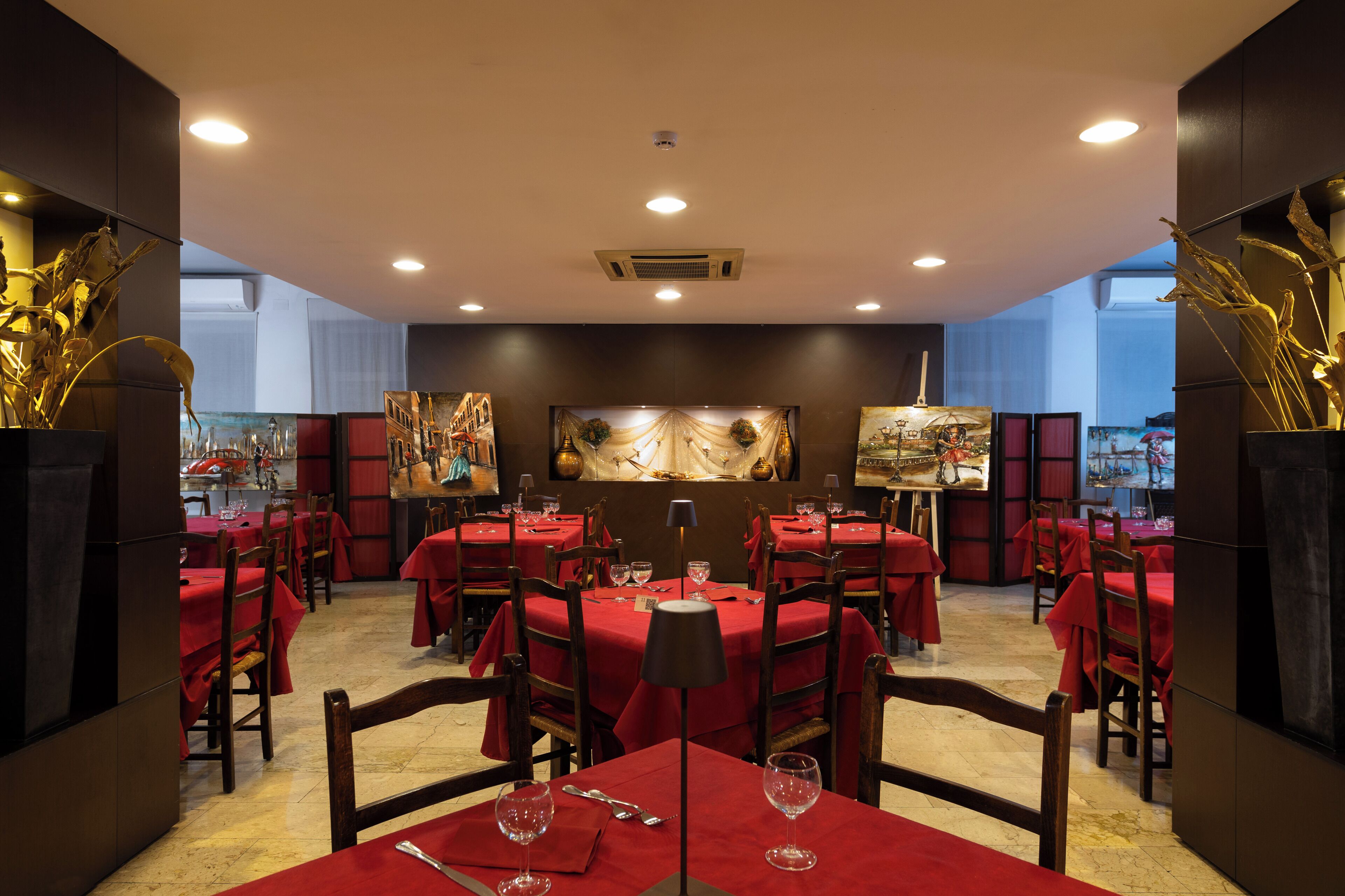 Der serveres morgenmad og aftensmad