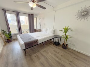 Bügeleisen/Bügelbrett, kostenloses WLAN, Bettwäsche