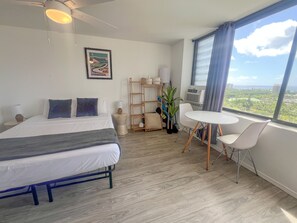 Iron/ironing board, free WiFi, bed sheets